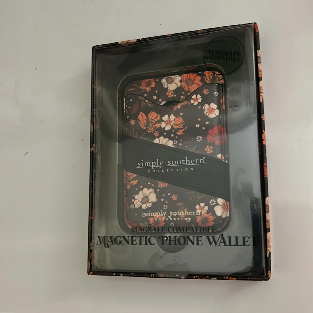 Simply Southern Magnetic Phone Wallet
